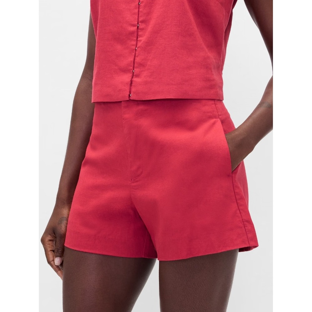 GAP Sz 8 Mid Rise 4" Red Linen-Blend Shorts with Pockets